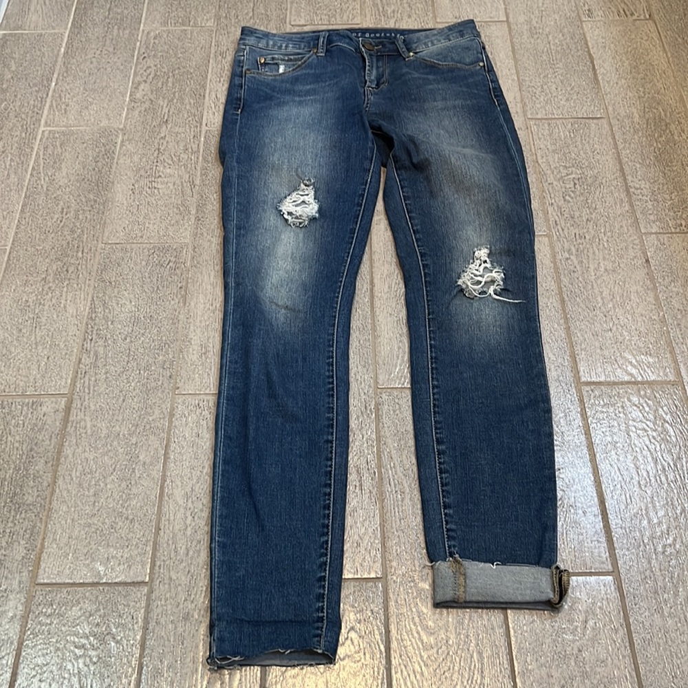 Articles of Society Skinny Jeans. Size 26